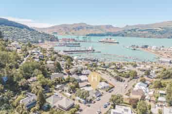 24 Voelas Road, Lyttelton