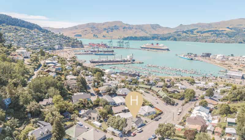 24 Voelas Road, Lyttelton