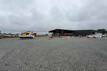 2,600sqm Secure Hardstand Yard