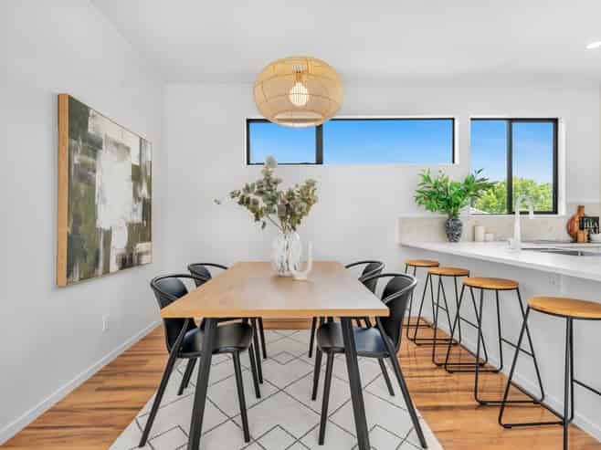 1/410 Glenfield Road, Glenfield