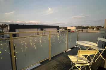 FOOD GRADE LIVE AND WORK
