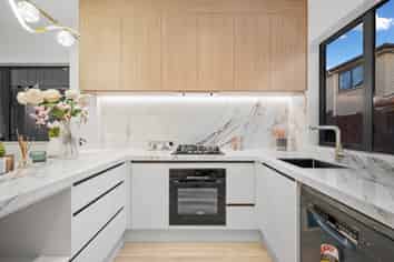 2/12 Maunu Road, Papatoetoe