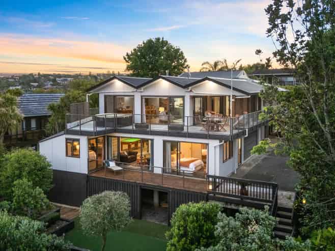 36 Montclair Rise, Browns Bay