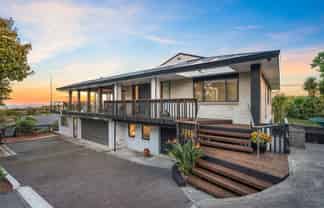 36 Montclair Rise, Browns Bay