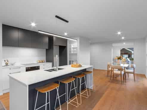 61 Whitehorn Drive, Lincoln