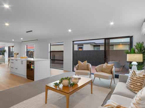 61 Whitehorn Drive, Lincoln