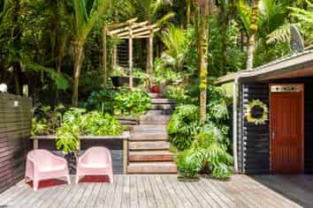 24 Mahoe Road, Titirangi