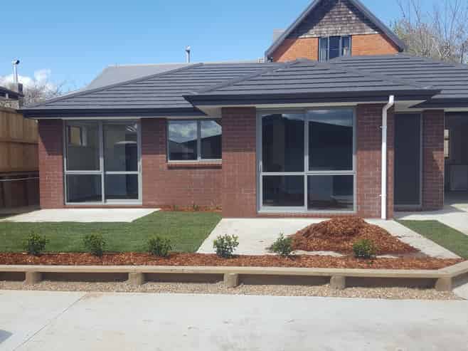 54 Benjamin Avenue, Rototuna North