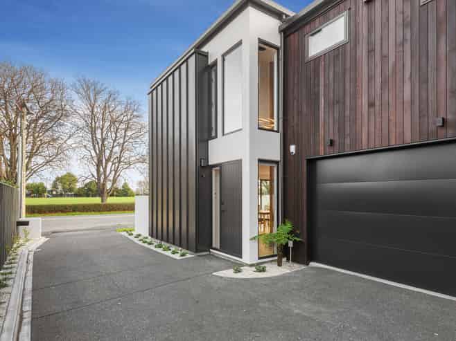 38A Roosevelt Avenue, Saint Albans