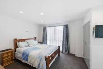 19 Whiteleigh Avenue, Addington