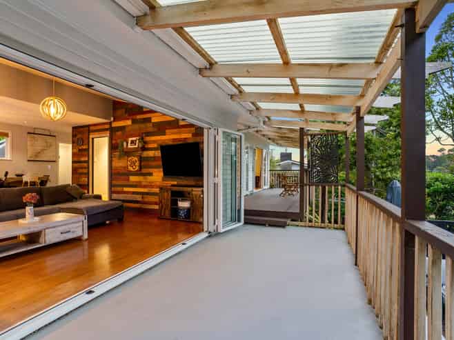 158 Upper Harbour Drive, Greenhithe