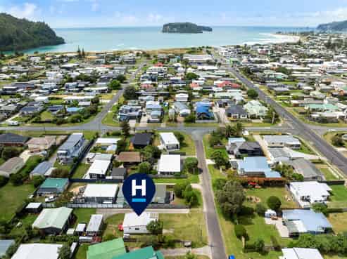 104A The Square, Whangamata