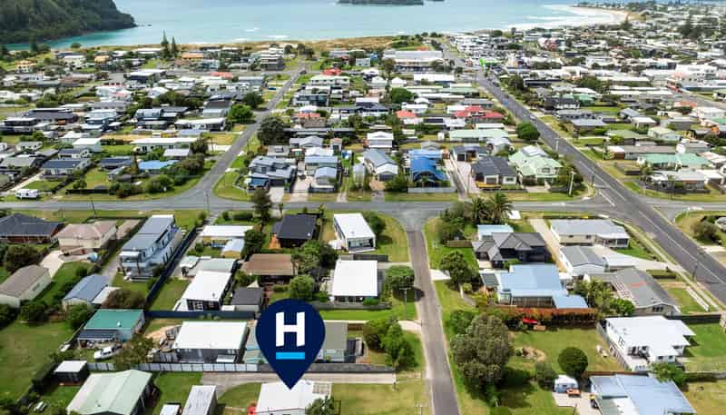 104A The Square, Whangamata