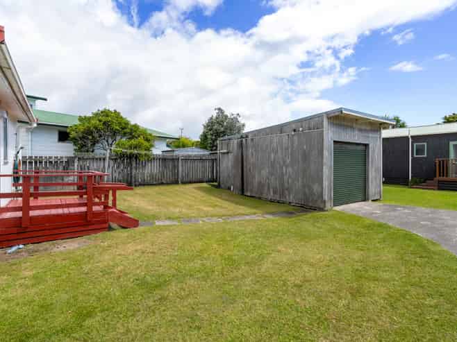 104A The Square, Whangamata