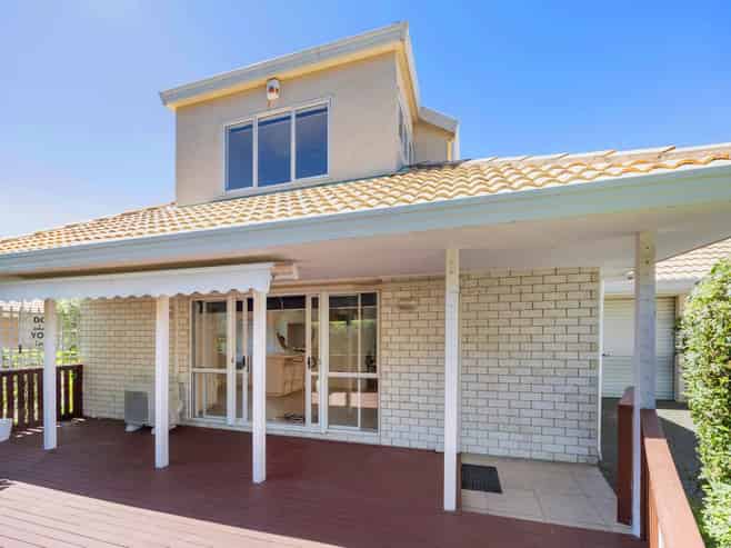 3A Central Park Drive, Te Atatu South