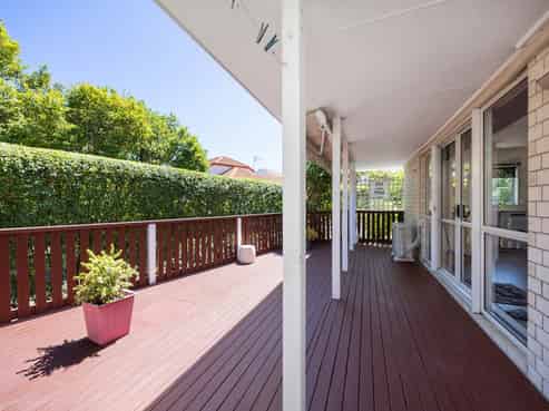 3A Central Park Drive, Te Atatu South