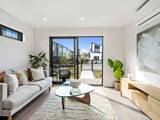 1/4 Glenburn Road, Hobsonville