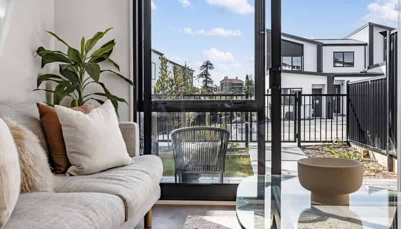 1/4 Glenburn Road, Hobsonville