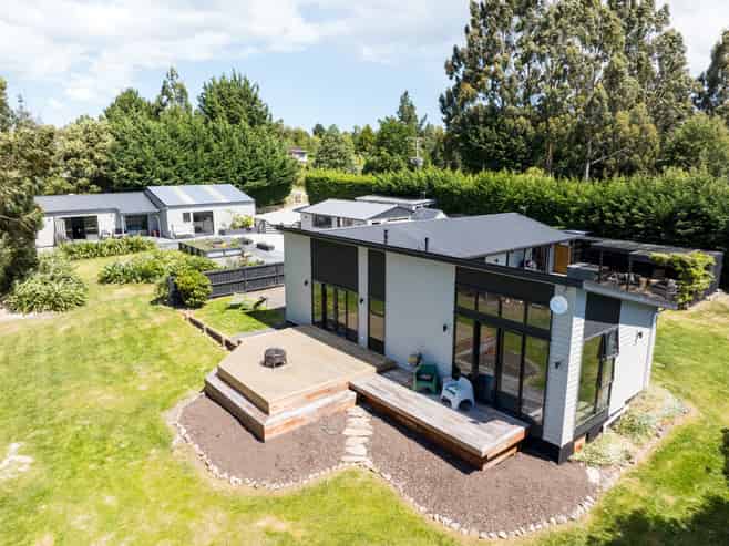 20 Sproull Drive, Scroggs Hill