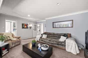 147 Kings Avenue, Matua