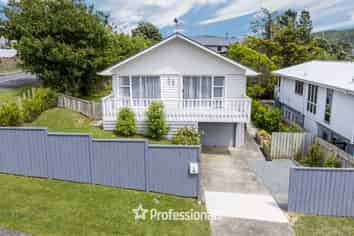 8 Robson Street, Stokes Valley