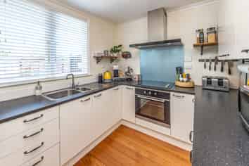 11 Virginia Road, Saint Johns Hill