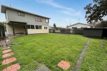 167 Highbury ave, West End