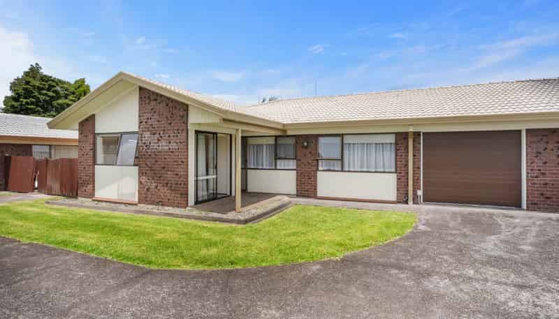 2/16 Regent Street, Papatoetoe
