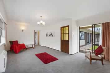 2/16 Regent Street, Papatoetoe