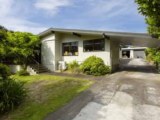 4 Green Place, Richmond Heights