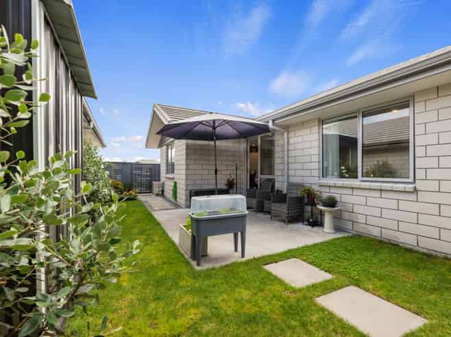 58 Arrow Close (Dunes Lifestyle Village), Papamoa