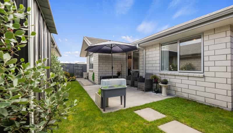 58 Arrow Close (Dunes Lifestyle Village), Papamoa