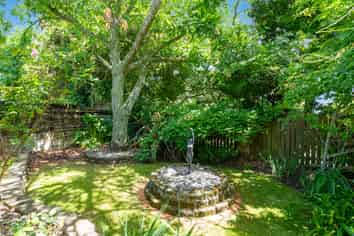 2/75 Carlisle Road, Torbay