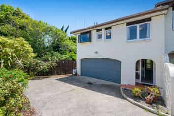 2/75 Carlisle Road, Torbay