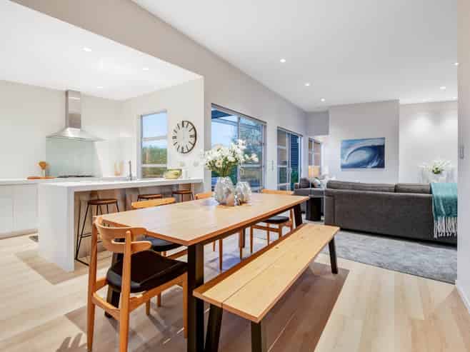 1  Burwood Terrace, Gulf Harbour