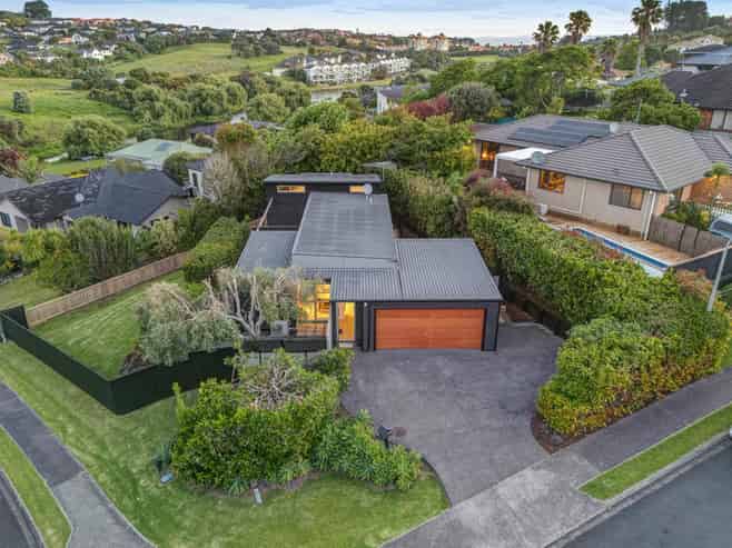 1  Burwood Terrace, Gulf Harbour