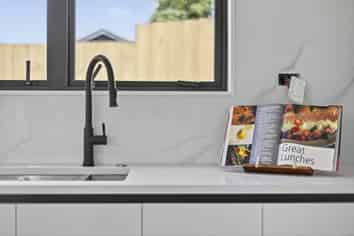 Lot 1/18 Woodglen Road, Glen Eden