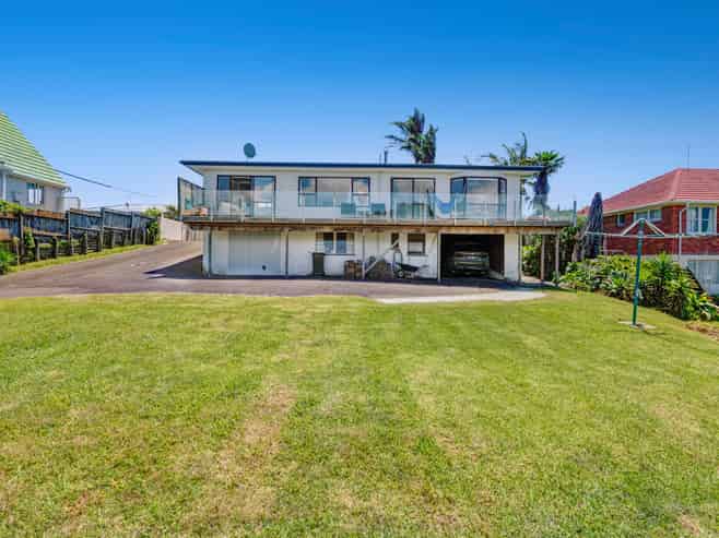 1/63 College Road, Northcote