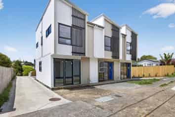 Lot 3/18 Woodglen Road, Glen Eden