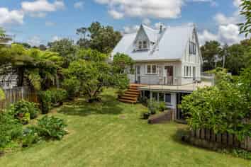 14a South Lynn Road, Titirangi