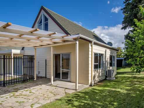 6 Thomas Street, Tikipunga