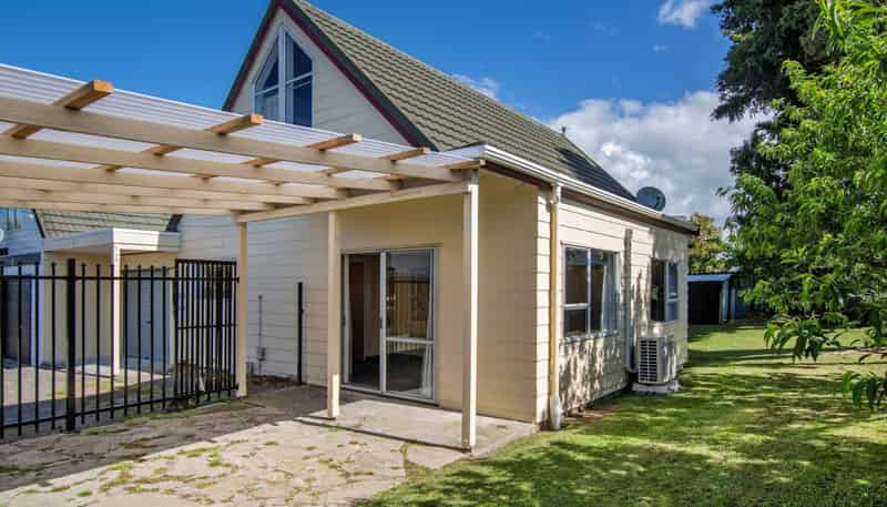 6 Thomas Street, Tikipunga