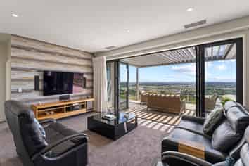 323 Kennedys Bush Road, Kennedys Bush