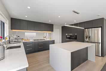 323 Kennedys Bush Road, Kennedys Bush