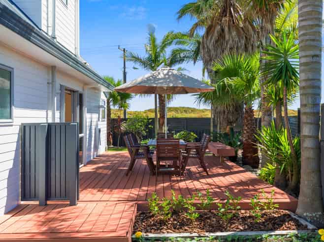 338 Papamoa Beach Road, Papamoa Beach