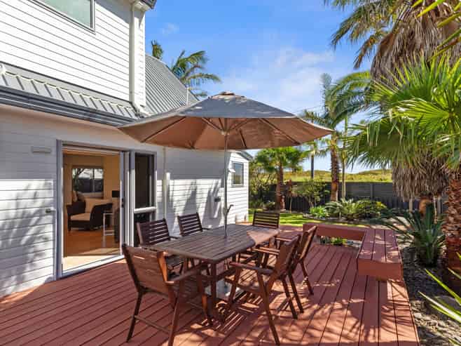 338 Papamoa Beach Road, Papamoa Beach
