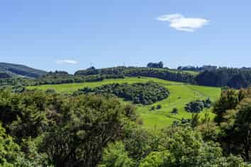 24 Fred Hollows Way, Glenleith