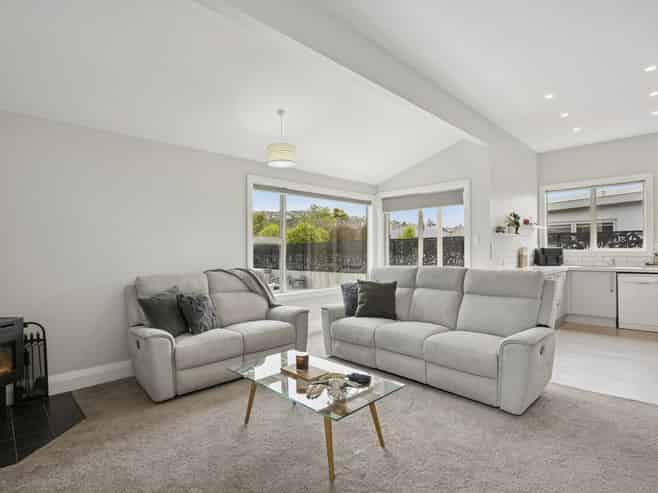 10 Waterloo Street, Saint Kilda