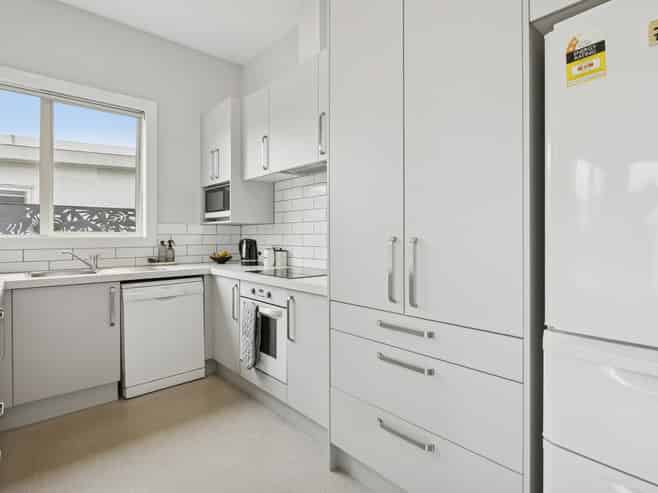 10 Waterloo Street, Saint Kilda