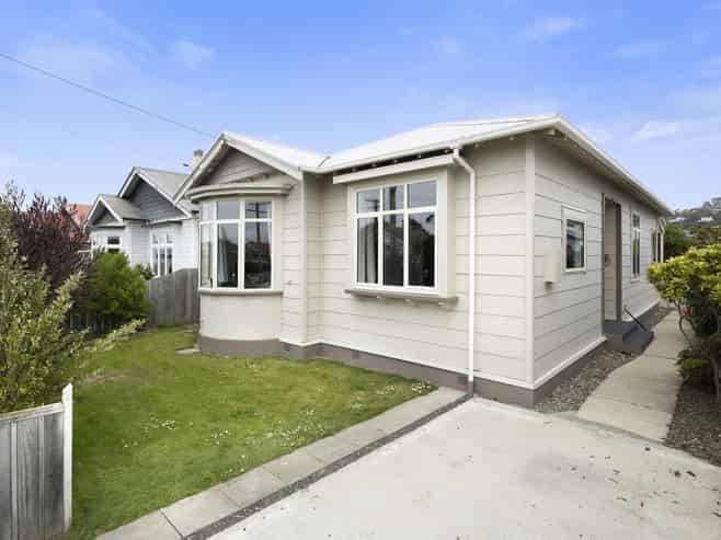 10 Waterloo Street, Saint Kilda